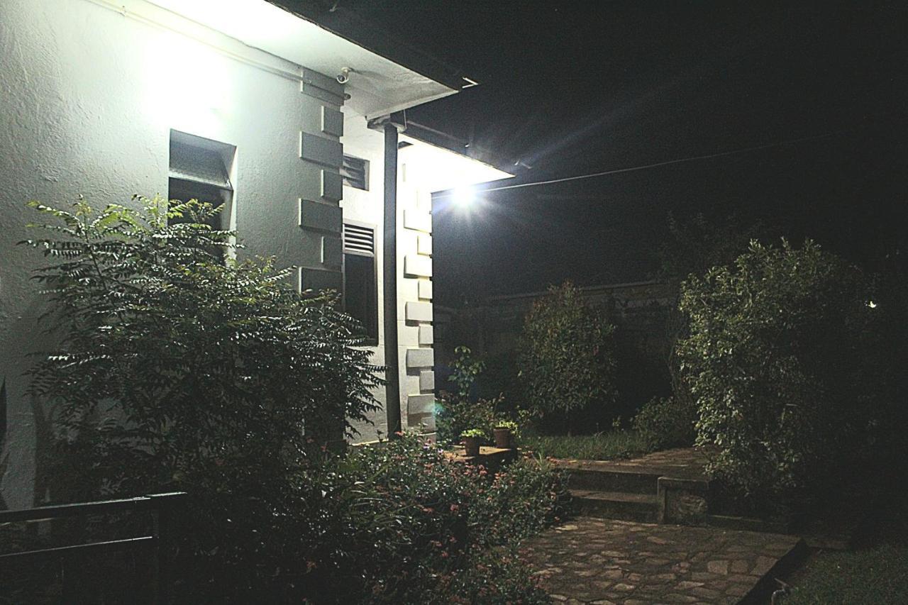 Aivilo Home Entebbe Exterior foto